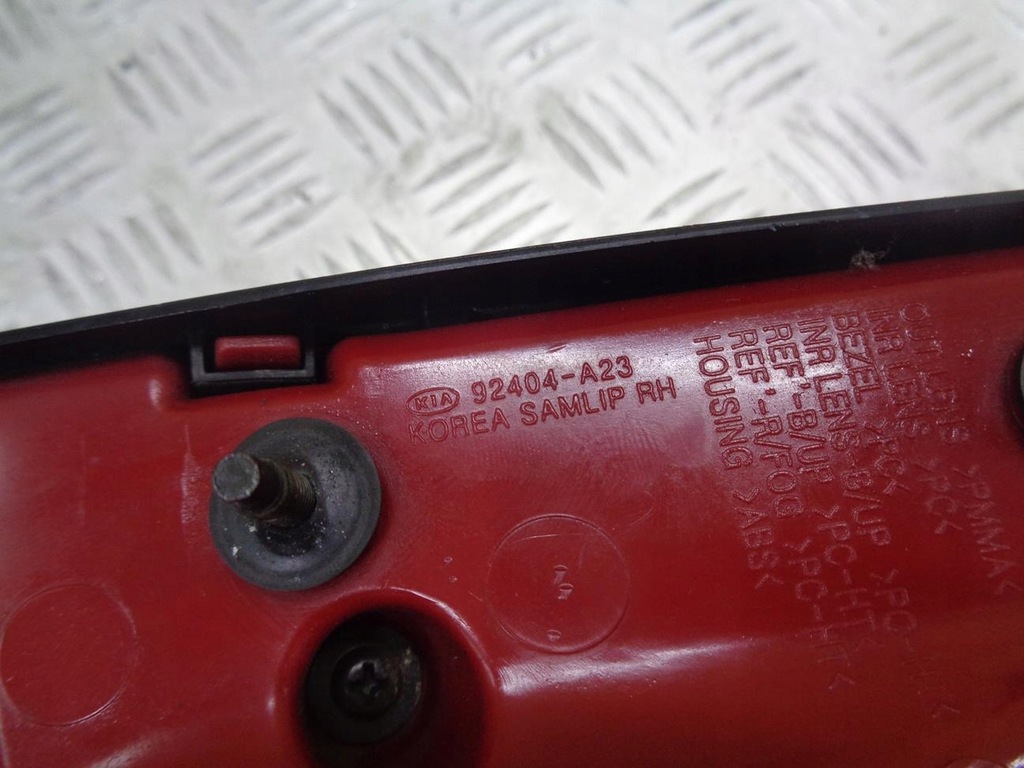 фото №8, Лампа правая задняя задняя w крышка kia ceed 2 ii kombi 12- 92404-a23 europa