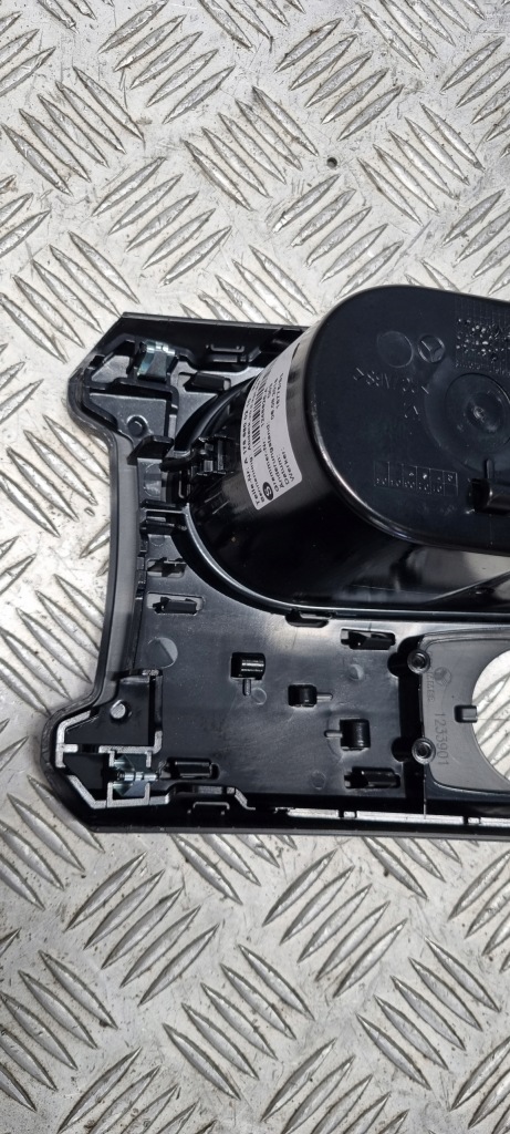 фото №10, Mercedes w117 w176 кронштейн na чашки захист тунель a1766800210