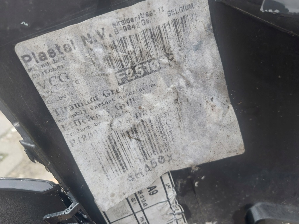 фото №10, Бампер перед volvo c30 r design lift омыватель оригинал нет клеёный