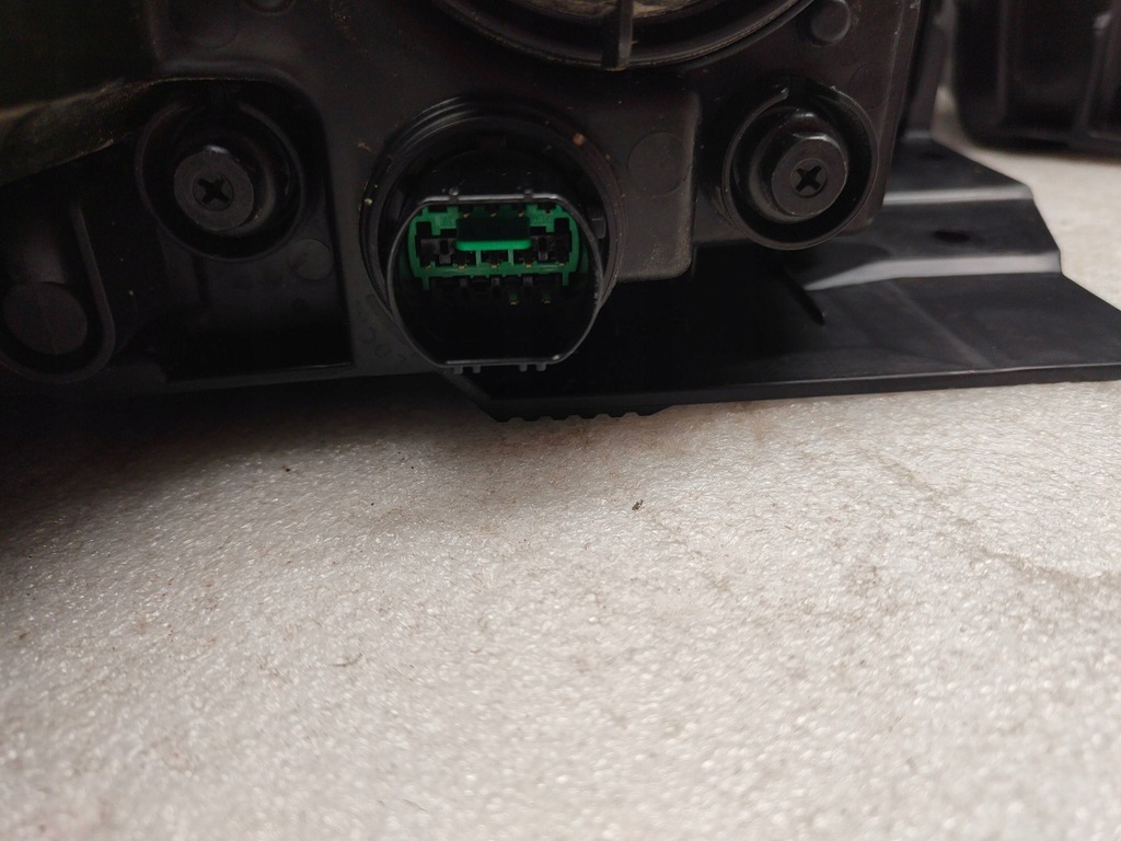 фото №8, Hyundai ioniq 5 full led комплект лампа перед зелений штекер n01l/n01r