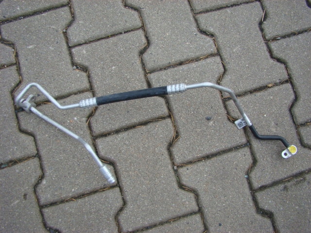 фото №1, Шланг кондиціонера audi a4 8w1820720a