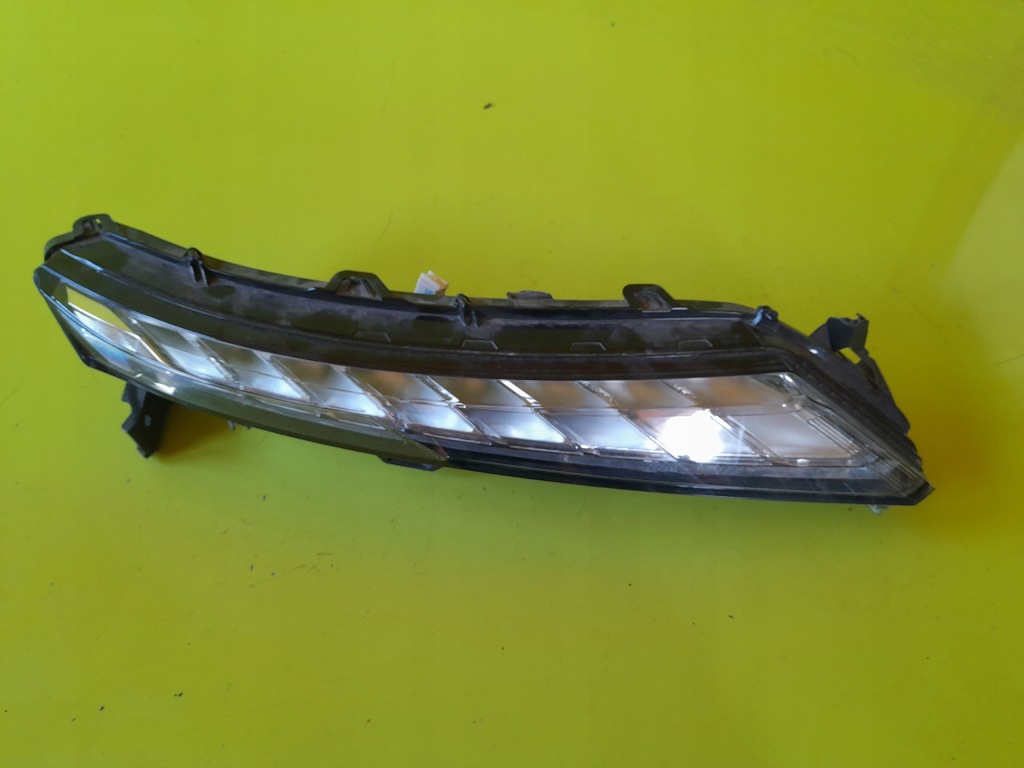 фото №1, Лампа led drl правый перед pp edm92206010 mitsubishi eclipse cross 21r