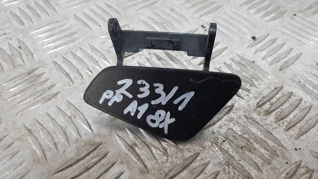 фото №1, Заглушка распылителя перед сторона правая audi a1