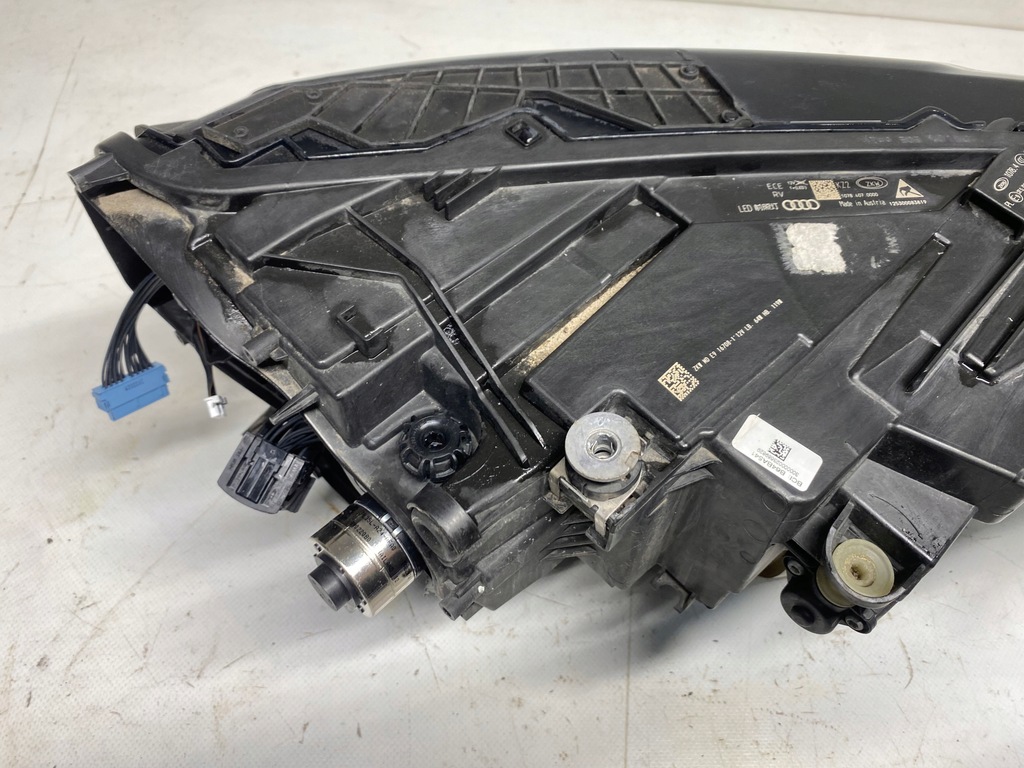 фото №9, Audi q8 rsq8 лампа ліва перед led matrix 4m8941035 18-