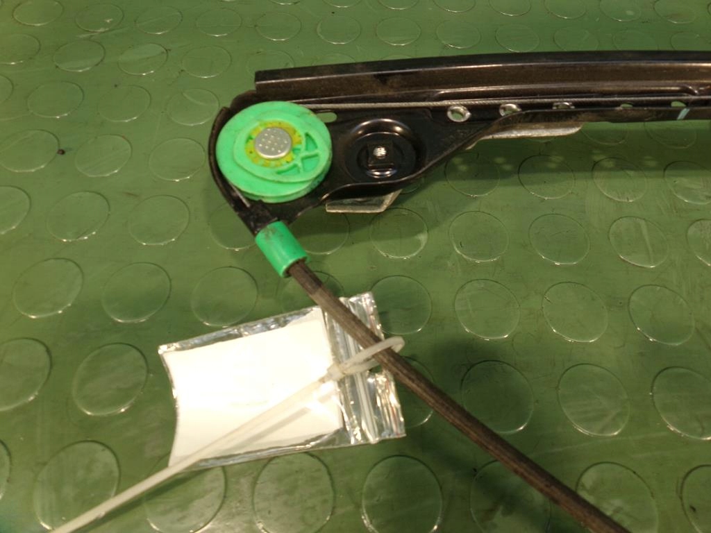 фото №12, Chrysler pacifica подъемник стекло правый передний