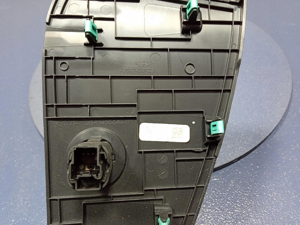 фото №5, Ford mustang mach-e захист заглушка панелі права eu lj8br044c60c