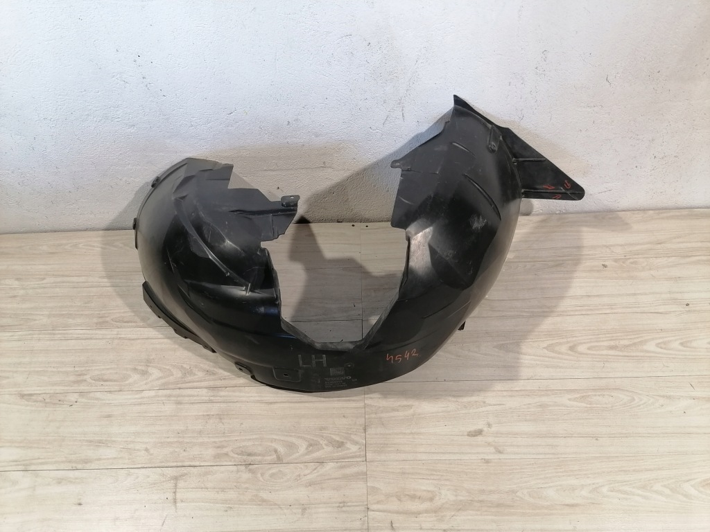 фото №1, Volvo s90 ii подкрылок левый перед 31383354