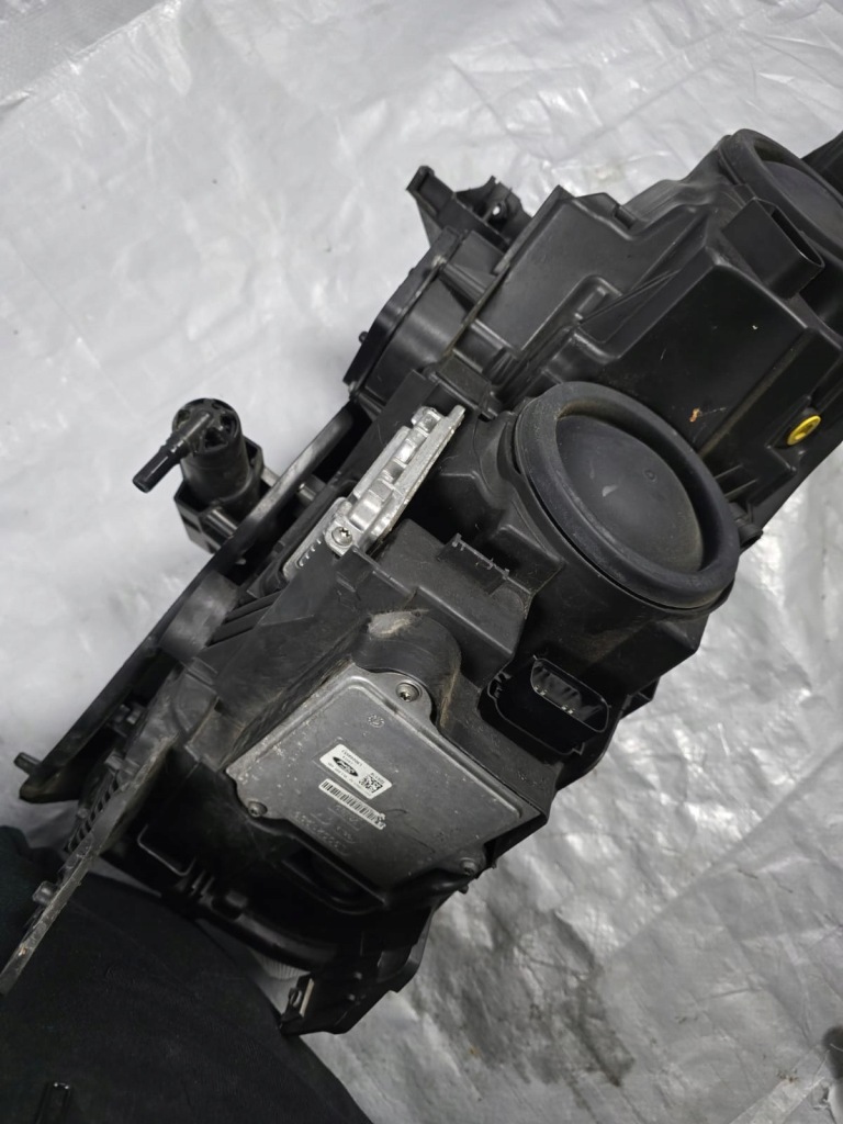 Ford kuga mk2 2 fl рестайлинг  16+ фара bi-xenon + led правый Киев