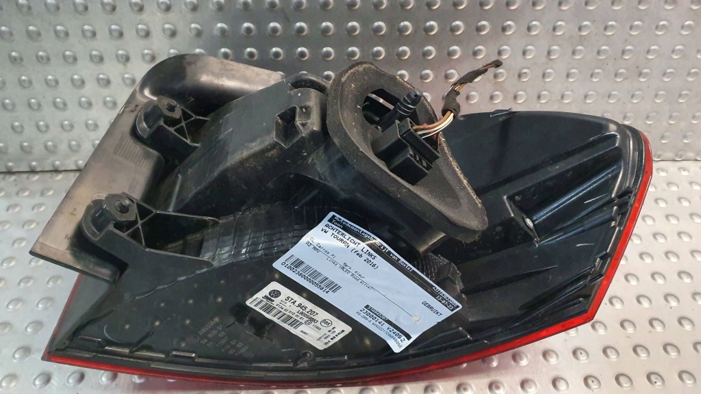 фото №8, Лампа задняя vw touran iii 5ta945207 15-