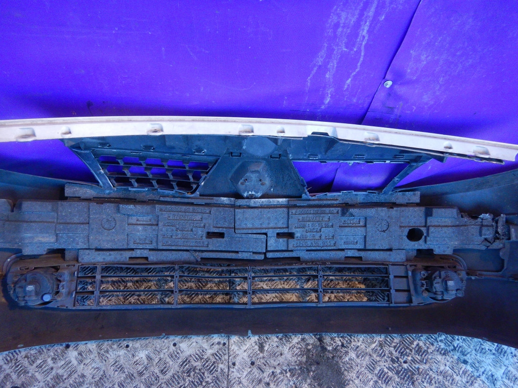 фото №8, Renault scenic ii 03-06 бампер перед передний противотуманные фары ov369