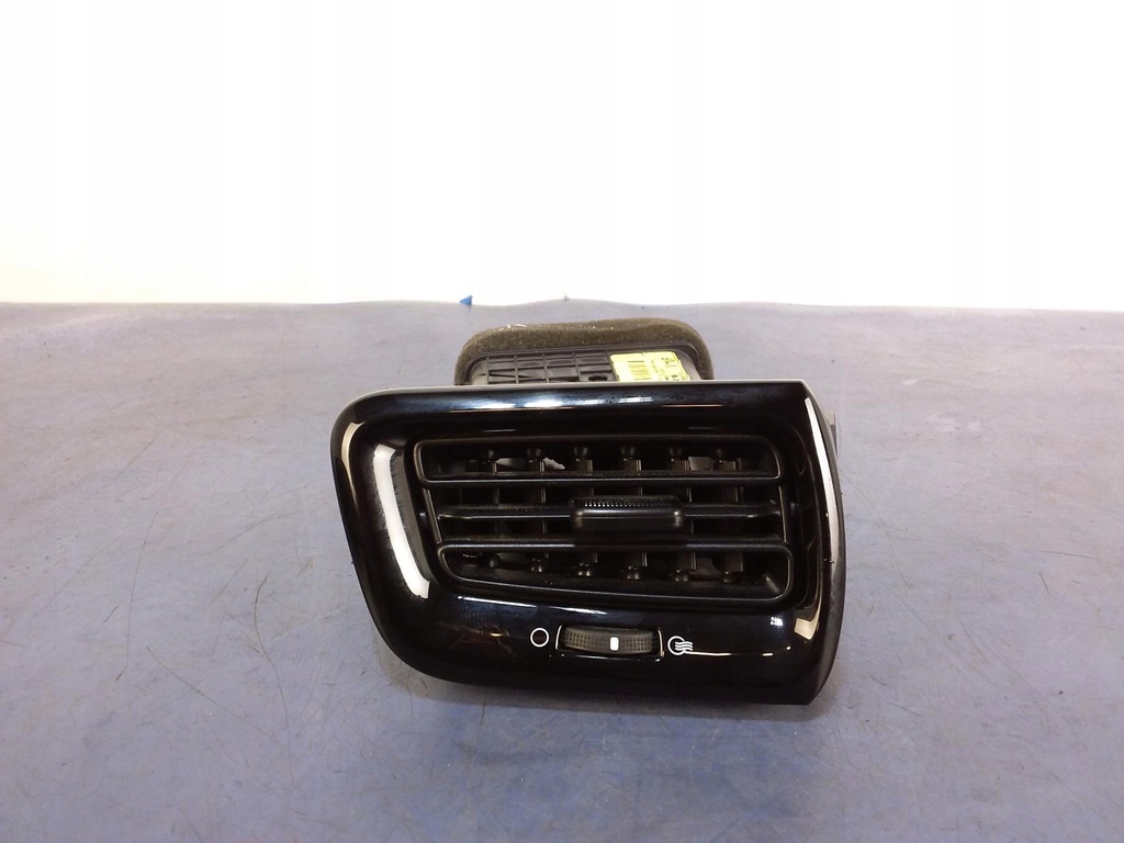 фото №1, Kia rio iv решётки обдув правое 97490-h8100