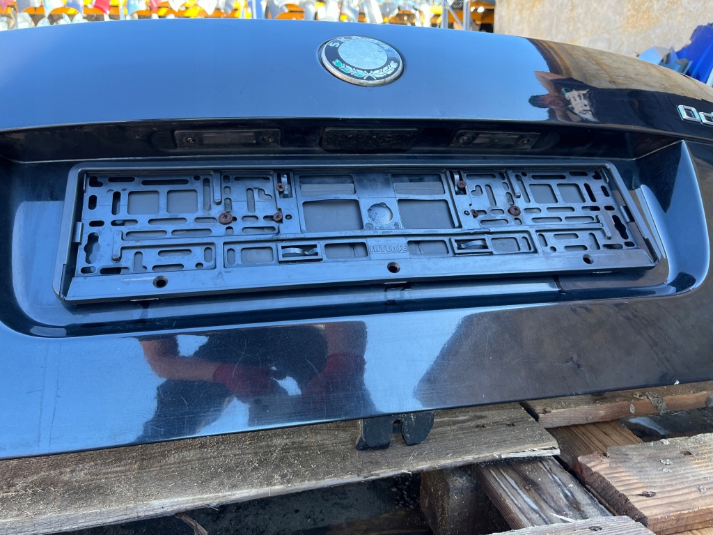 Skoda octavia 2 рестайлінг  hb седан кришка багажника багажника комплектна lakier-9910 Недорого