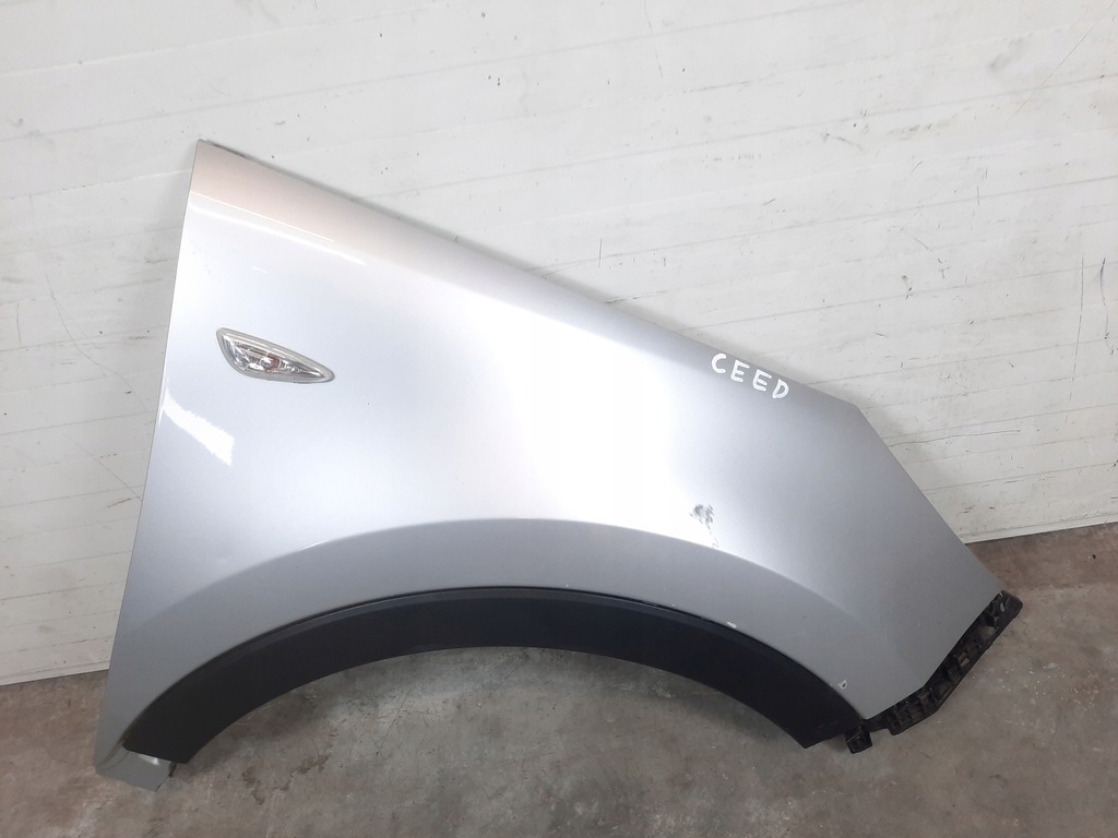 фото №1, Крыло правый перед молдинг kia sportage iii 9s