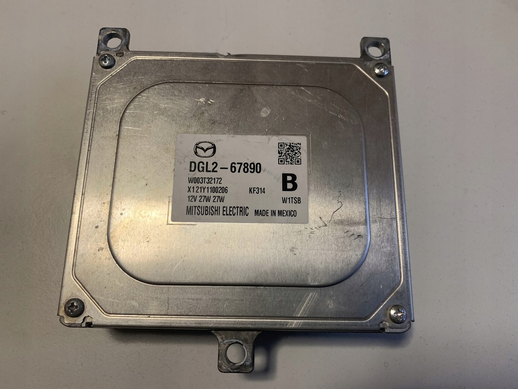 фото №1, Преобразователь лампы mazda cx30 dgl2-67890