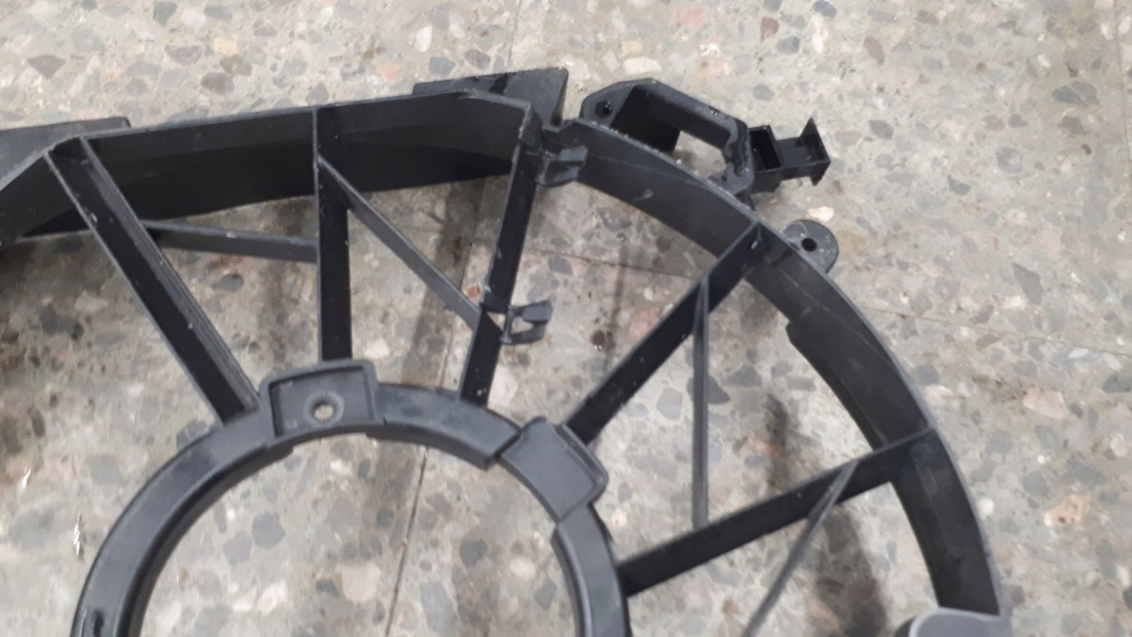 Купити 13205946 корпус вентилятор opel astra h 1.4xep