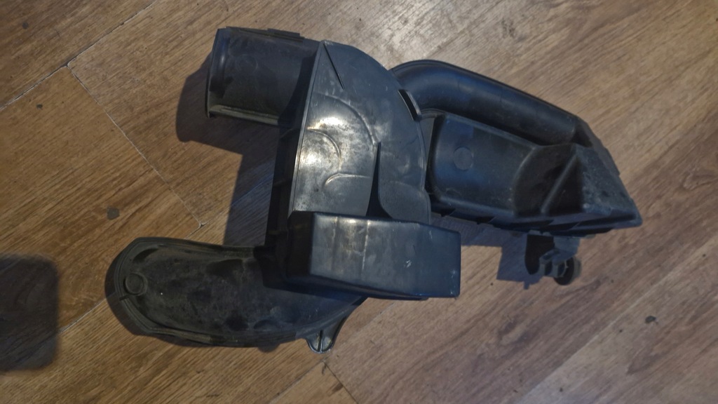 фото №7, Резонатор повітрозабірник повітря scenic 3 бензин