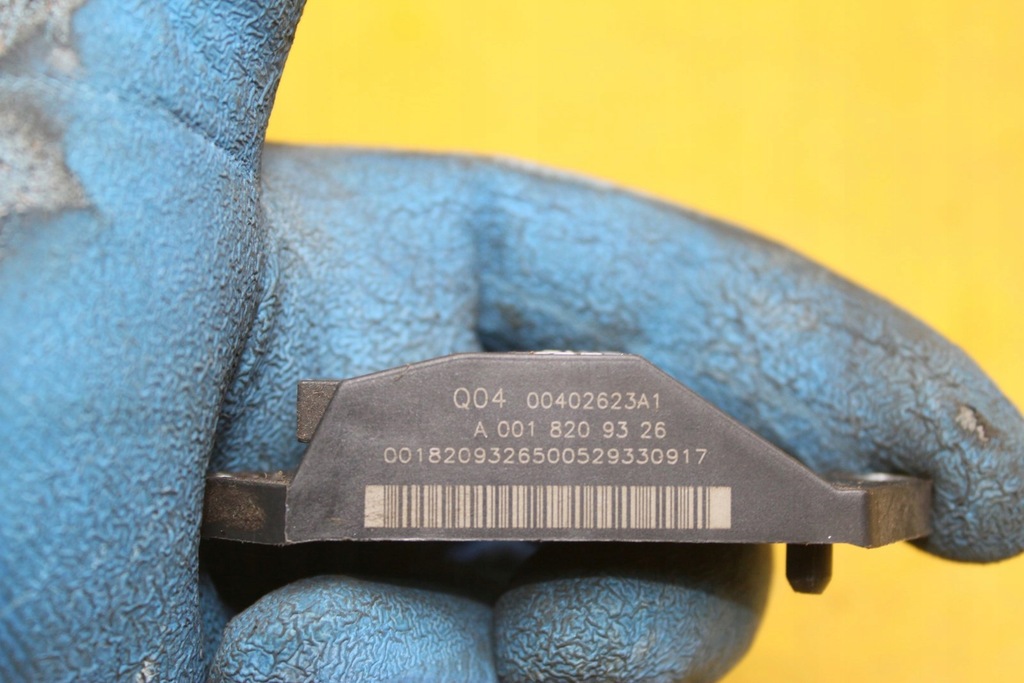 фото №6, Датчик удару правий bok a0018209326 cls w219