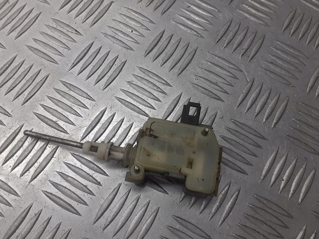 фото №1, Привод крышка топлива seat leon i 1.6 1m0959761a