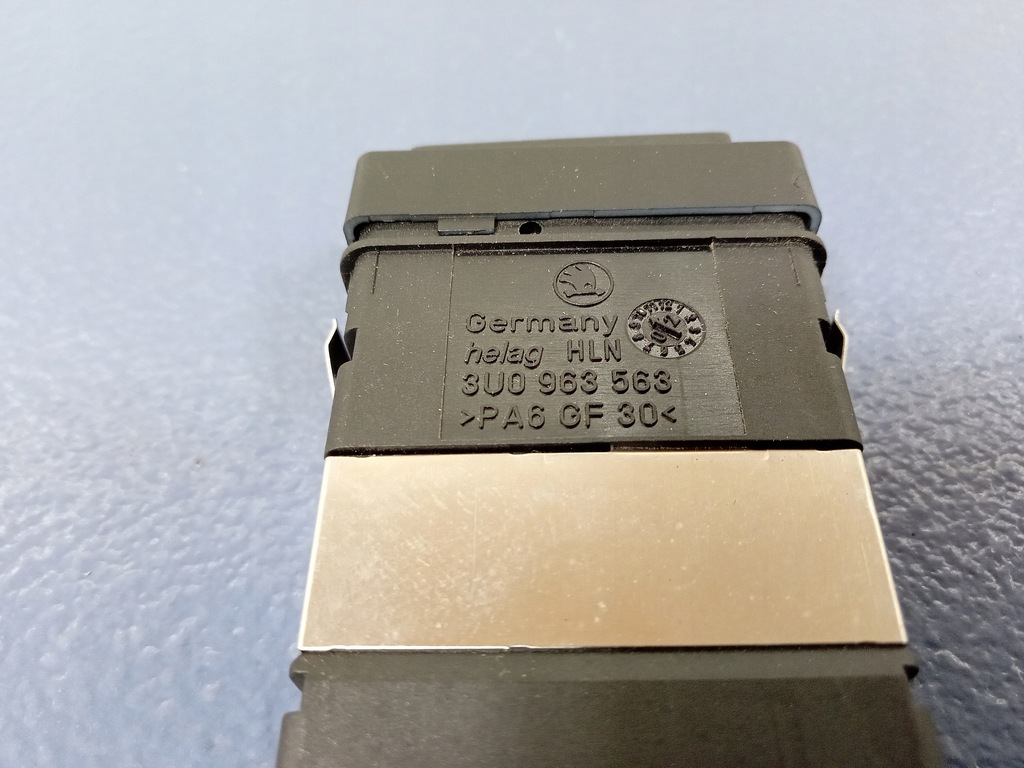 фото №5, Superb i перемикач підігрів сидіння 3u0963563