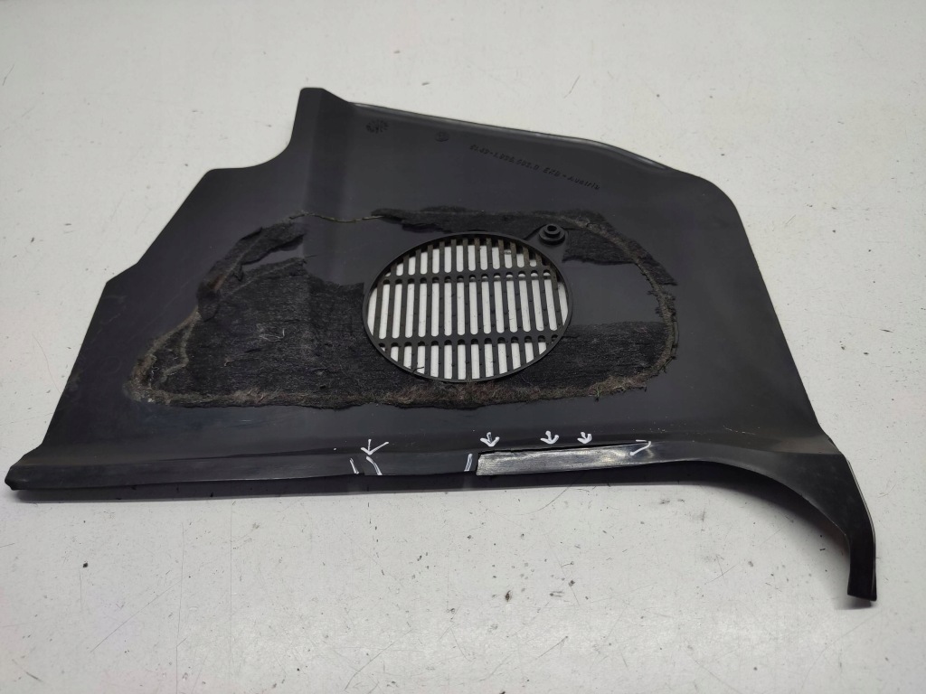 Bmw 3 e30 1988 накладка динамика бокового панели 1935592 с Разборки
