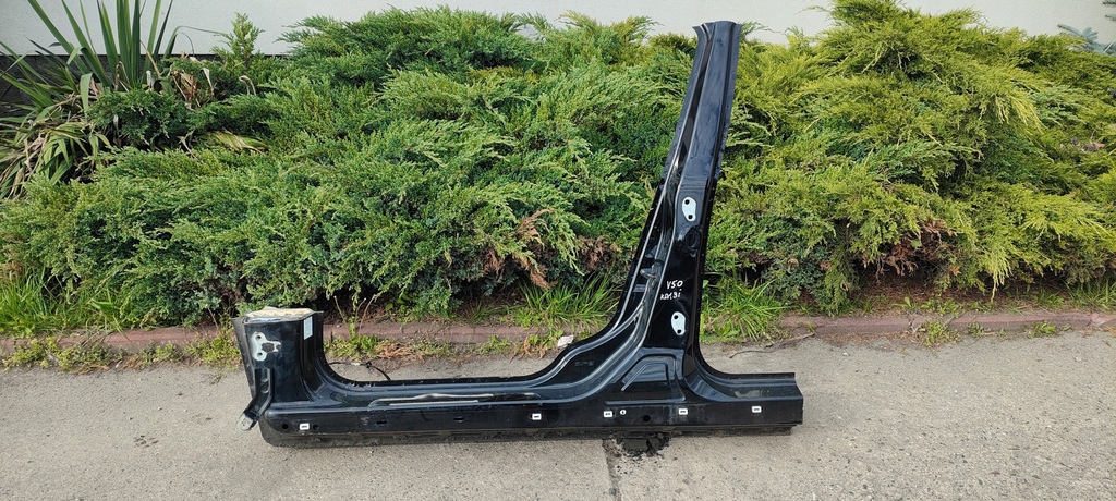 фото №1, Volvo v50 kombi поріг лівий