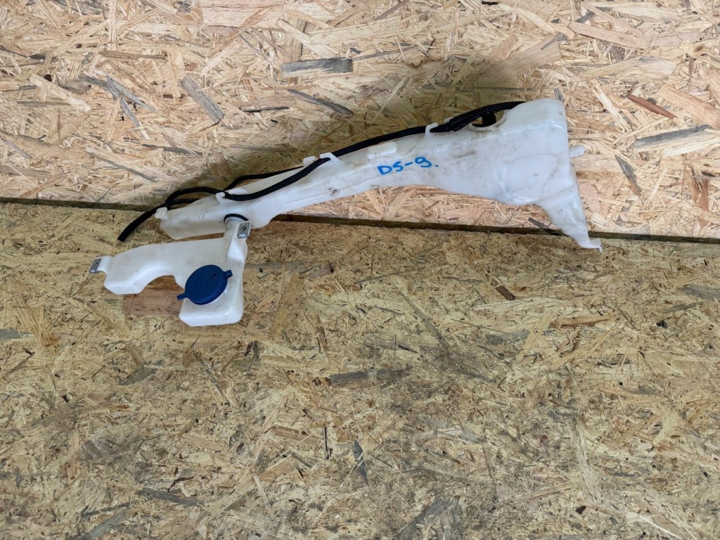 фото №1, Citroen ds9 бачок омывателя