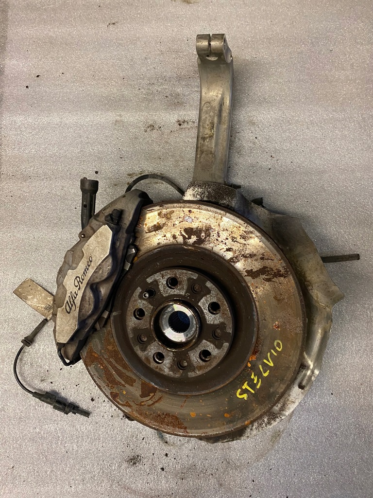 фото №1, Alfa romeo stelvio 2.2 mtj поворотный кулак перед правая