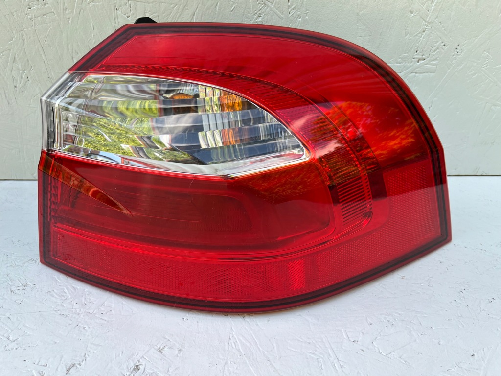 фото №1, Kia rio iii 2011 2016 лампа задняя правая 92402-1w2