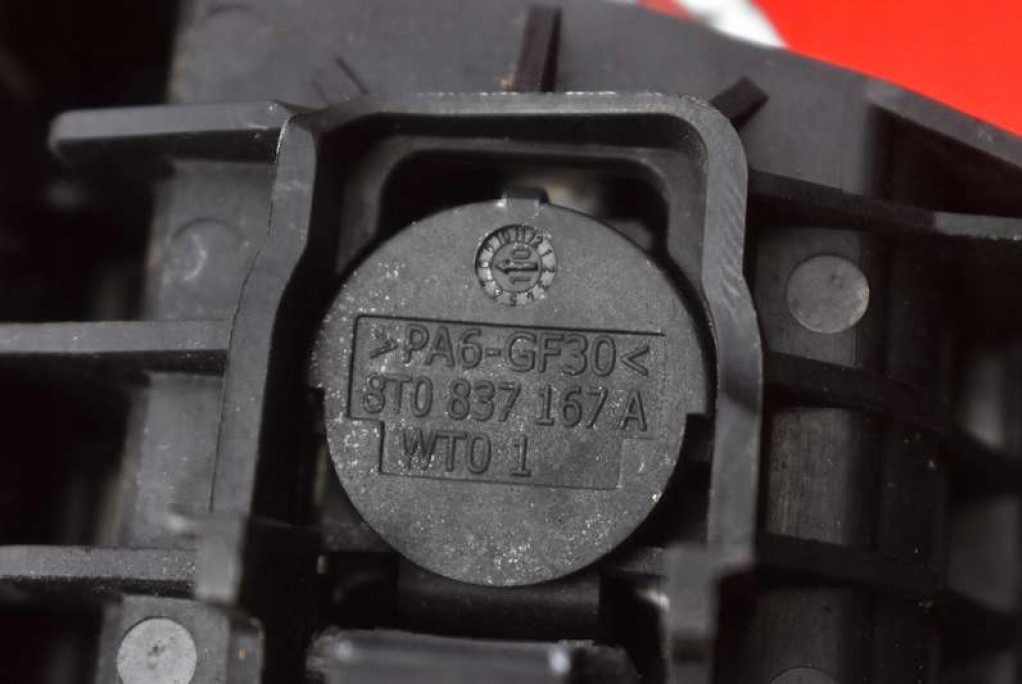 фото №8, Ручка правая перед передняя lx7w 8t2837886b audi a1 8x 3d hb 10-14