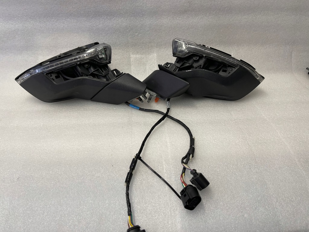 фото №1, Дзеркало ліва leon iii 8+4 pin