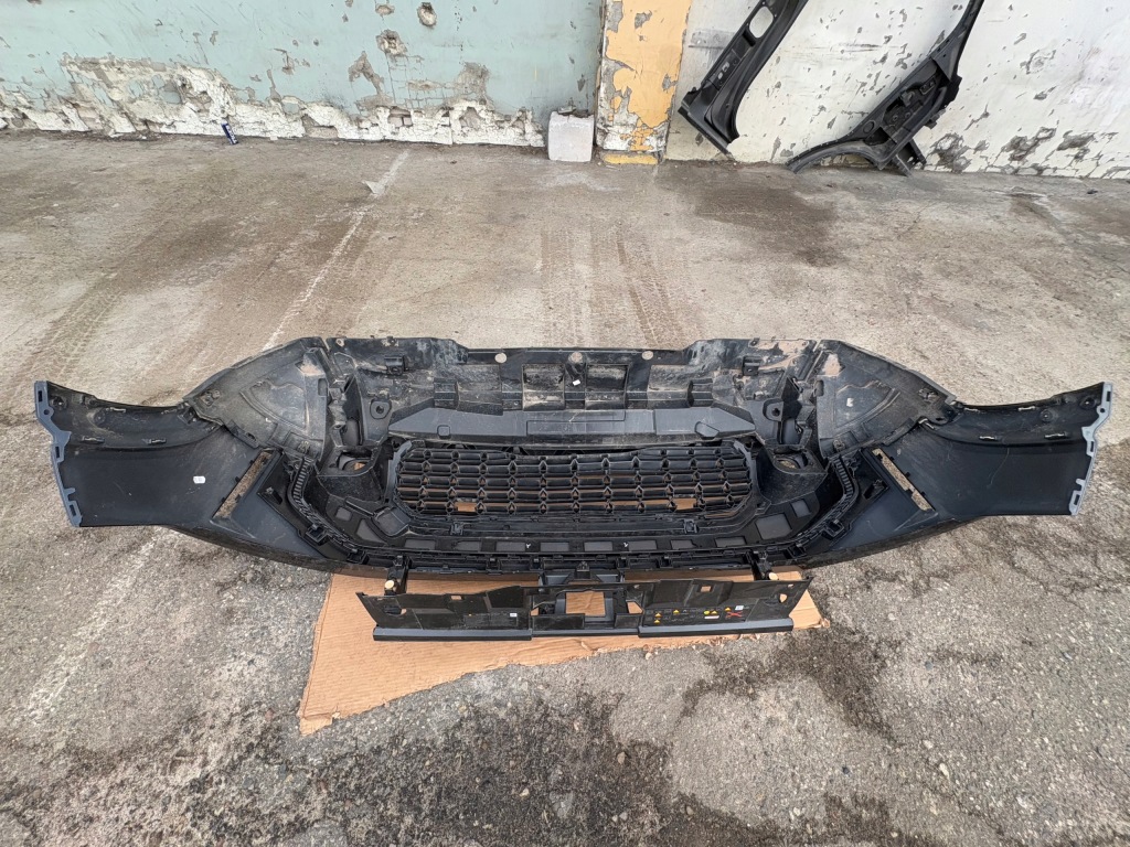 Dacia duster 3 rok 2024 передний бампер 620263520r с Разборки