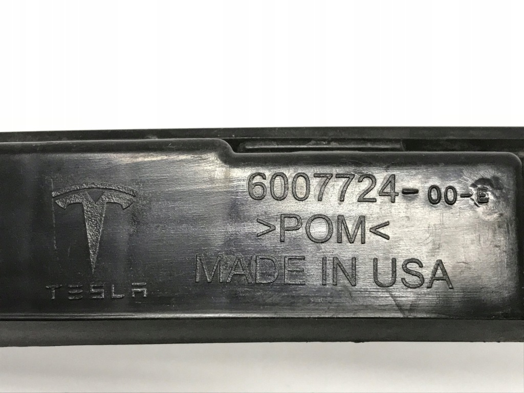 фото №9, Tesla s кронштейн напрямна бампера задня 6007724-00-e