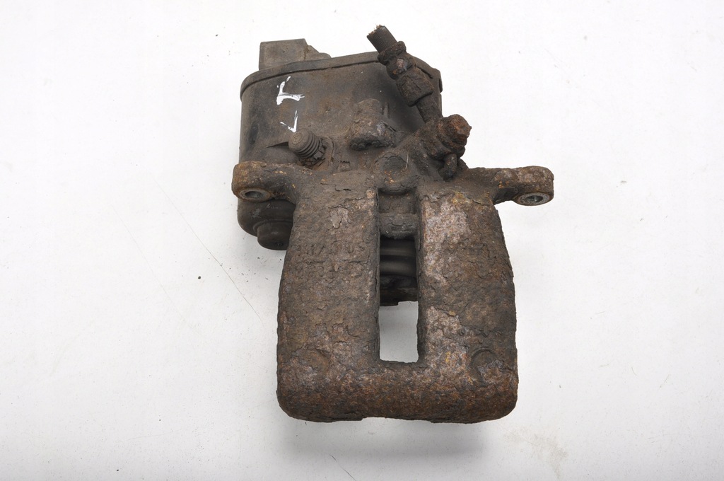 фото №1, Volvo xc60 суппорт тормозной левый задняя