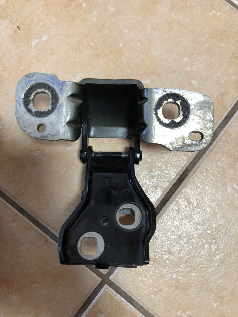 фото №8, Citroen оригинальный номер 9682254780 петля крышки багажника c5