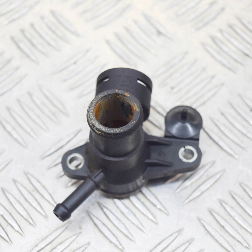 Audi tt tts mk2 2012 шланг / патрубок радіатора Зі Шроту