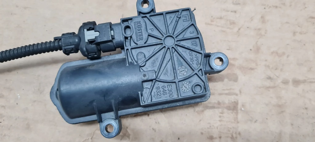 фото №8, S5 8w lift a5 моторчик выхлоп крышка выхлопных газов 4n0133246a a4 b9 8w