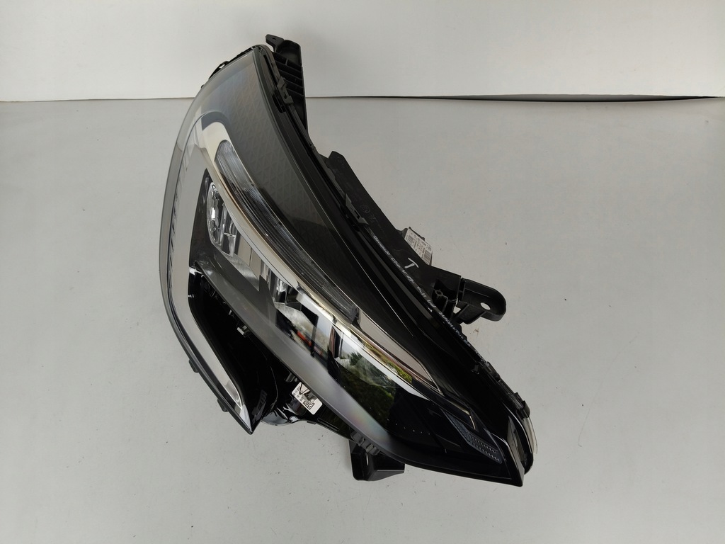 фото №3, Лампа правая фара renault clio 19- v full led