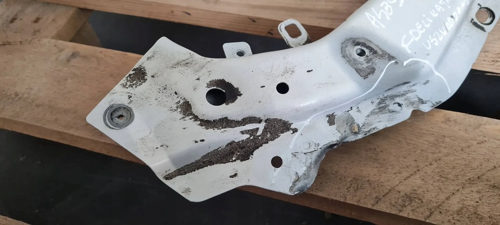 фото №13, A4 b9 8w s4 носик лонжерон крыла левая левый ls9r a5 8w s5