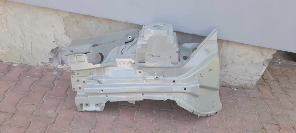 фото №4, Четверть правый перед volvo xc60 ii