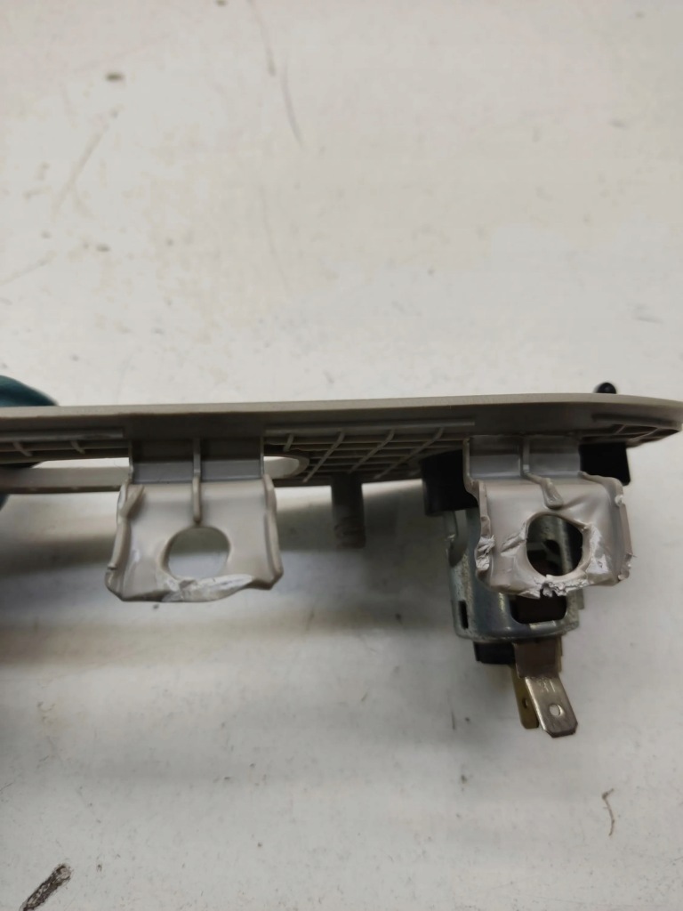 Разъём 12v задний  задний  mercedes-benz r w251 a1638200051 в Украине