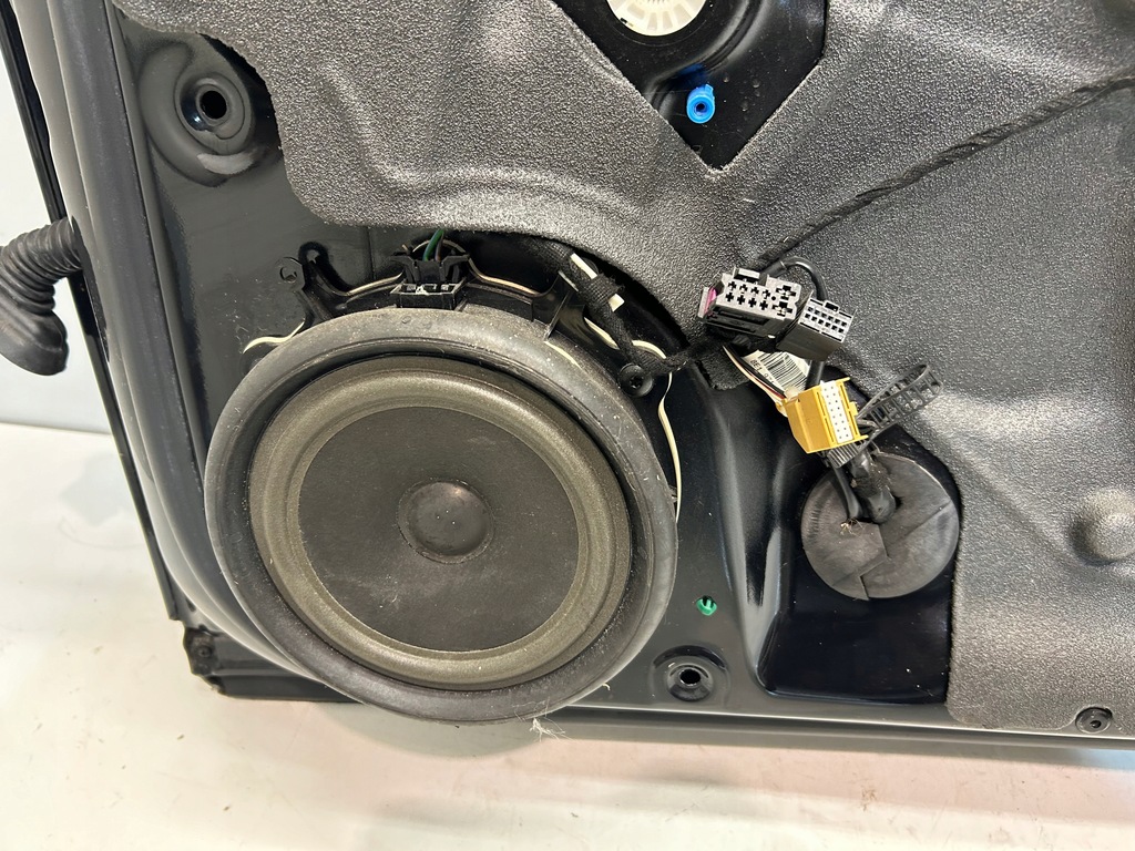 фото №8, Audi a4 b7 дверь перед правое