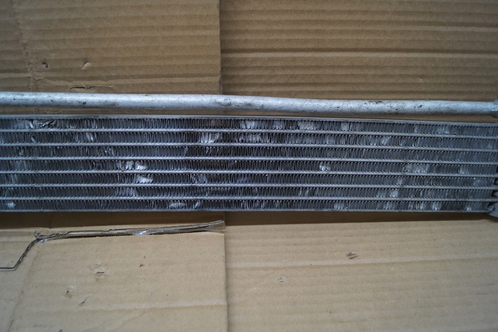 фото №9, Mercedes w212 радіатор оливи масляний радіатор a0005010765