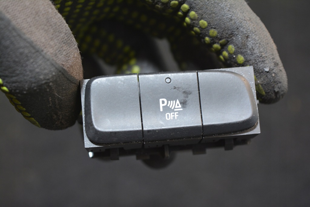 фото №1, Opel corsa f кнопка pdc 03548120103