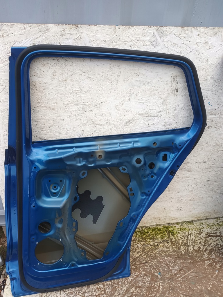 фото №13, Skoda enyaq правое задние дверь правый задняя