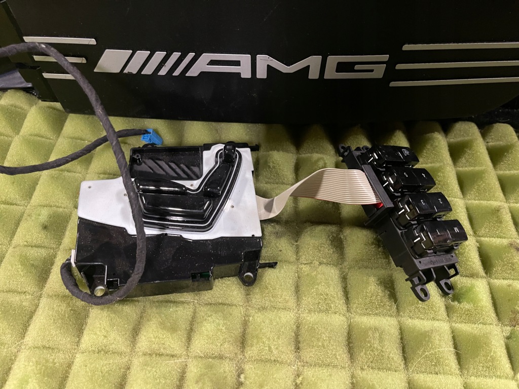 фото №1, 2408204010 mercedes панель сидіння ori новий fv!