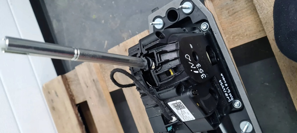 фото №8, Q3 83a домкрат перемикання передач автоматична коробка передач 2.0 tfsi 5qk713023m anglik