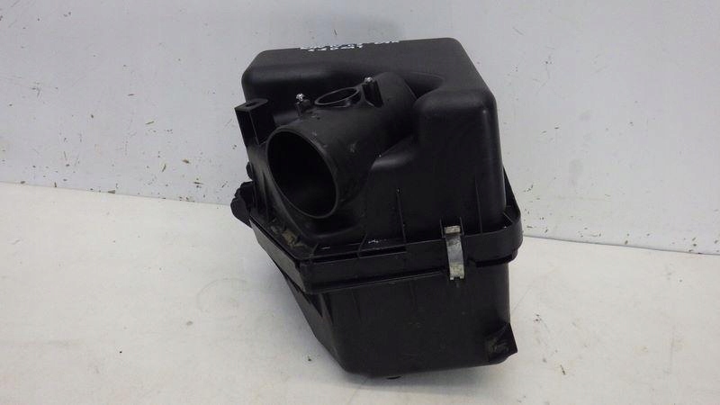 фото №1, Корпус фільтра повітря toyota rav4 iii 2.2 d-cat корпус фільтра повітря