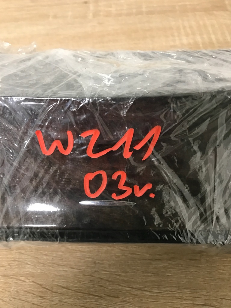 фото №7, Попільничка бардачок mercedes w211 a2118100430