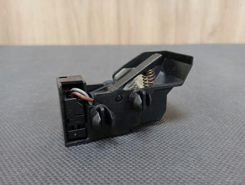 Купити Mercedes slk r170 рестайлінг  датчик кінцевий дах a1708201210