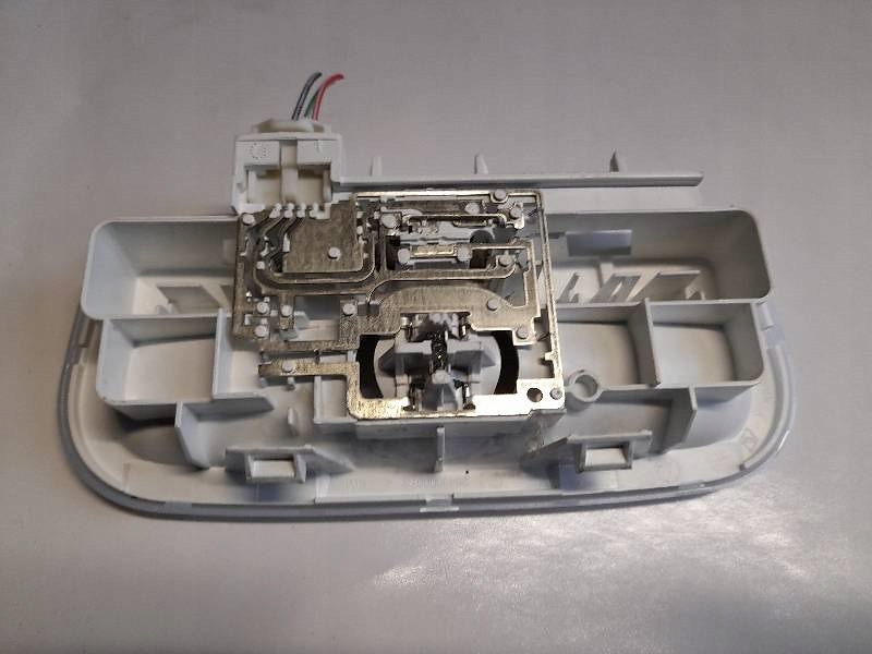 фото №3, Лампа стельовий салону renault megane